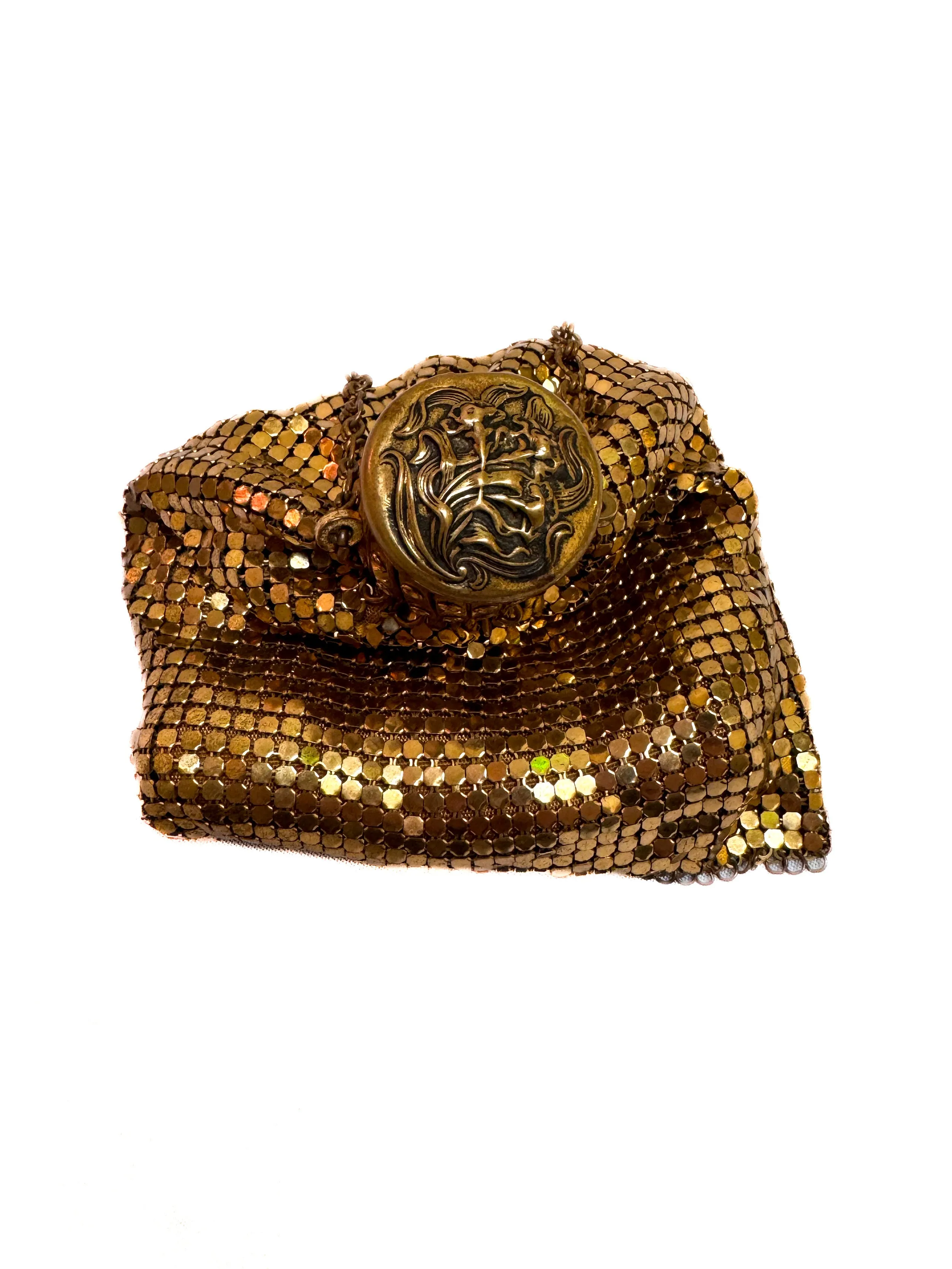 Antique Whiting Davis Metal Mesh Beggars Purse - Expanding Opening