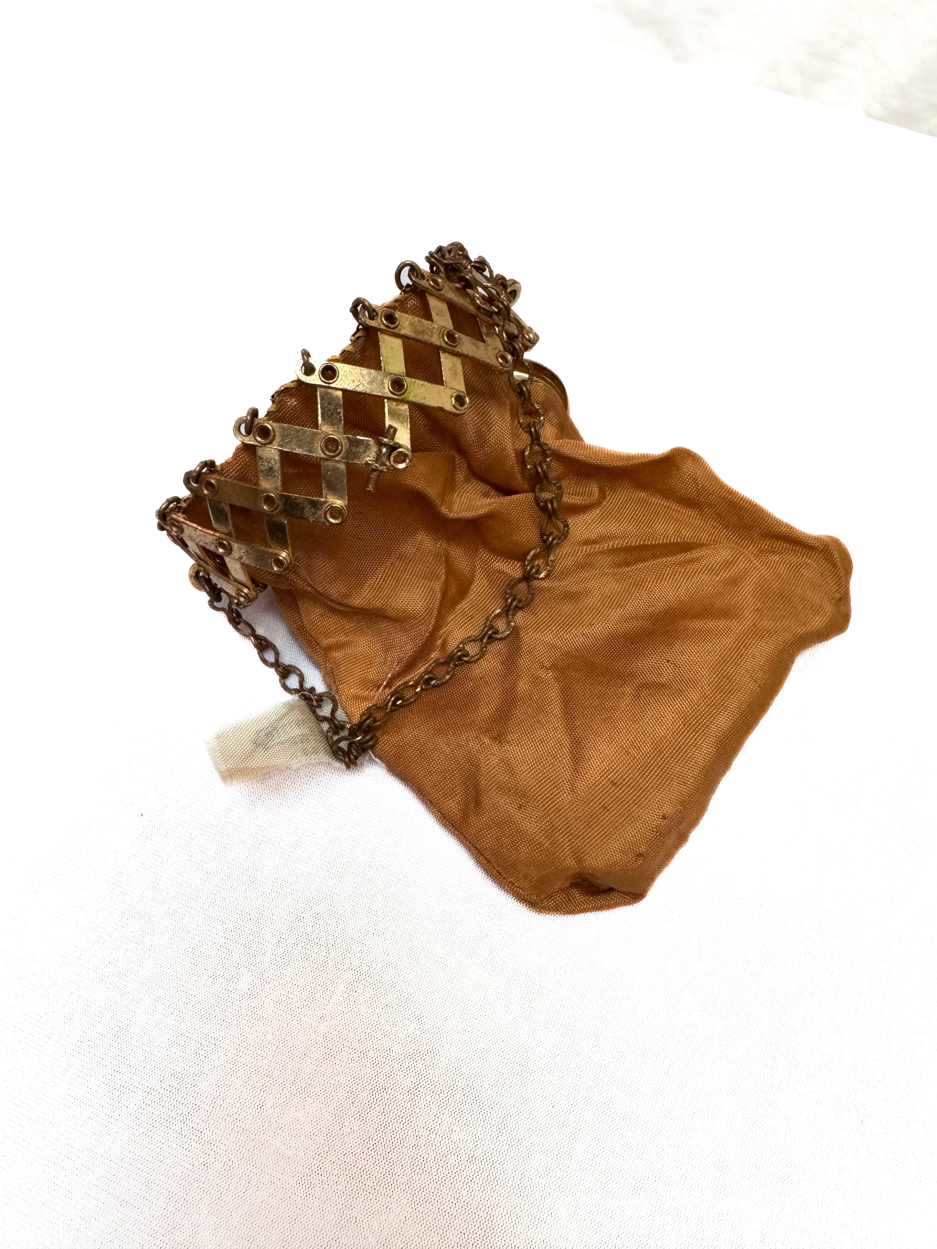 Antique Whiting Davis Metal Mesh Beggars Purse - Expanding Opening