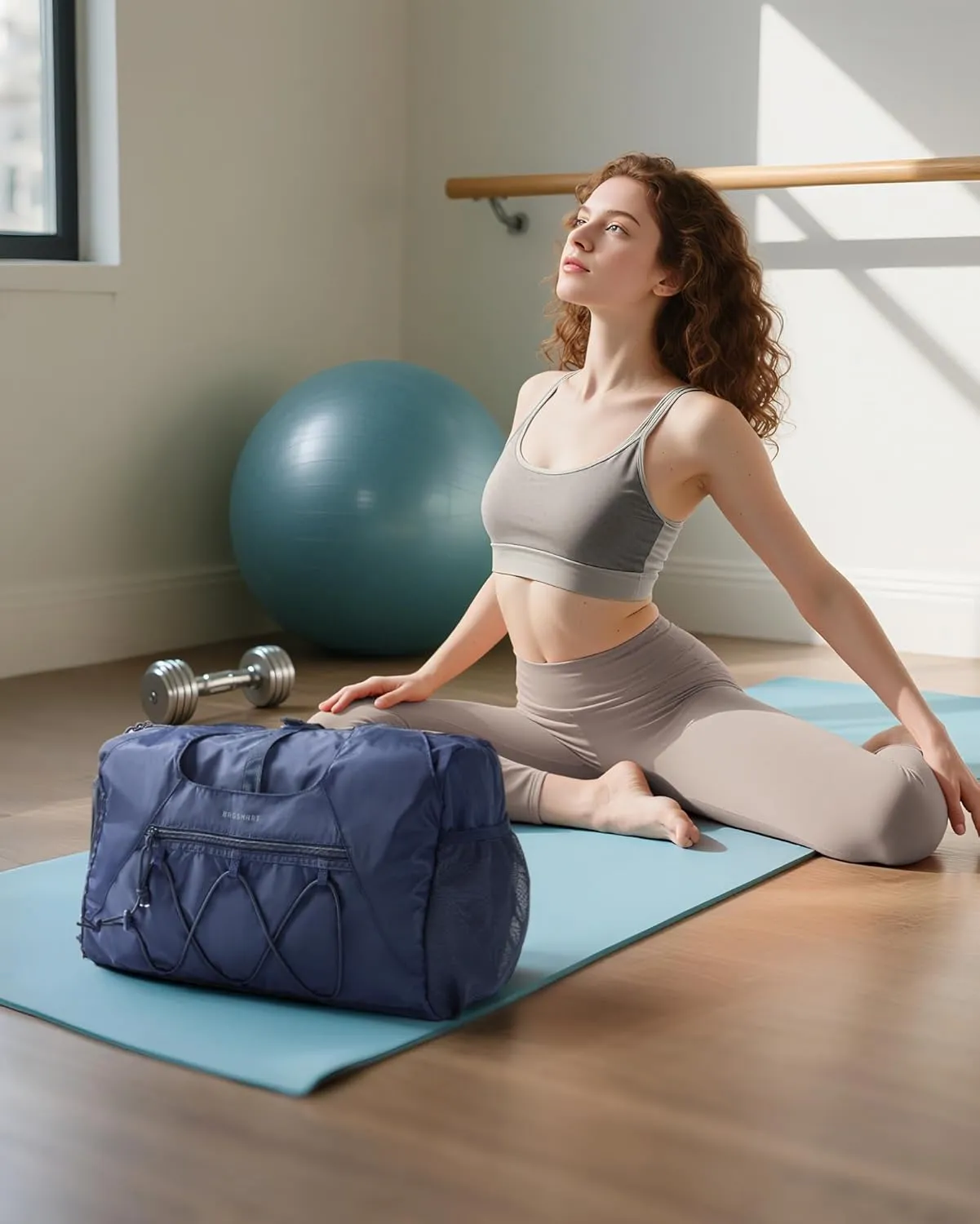 BAGSMART Gym Bag for Women, Lightweight Duffel Bag with Shoe Compartment, Weekender Bags with Wet Pocket, Workout Yoga Tote Bag for Women, Navy Blue