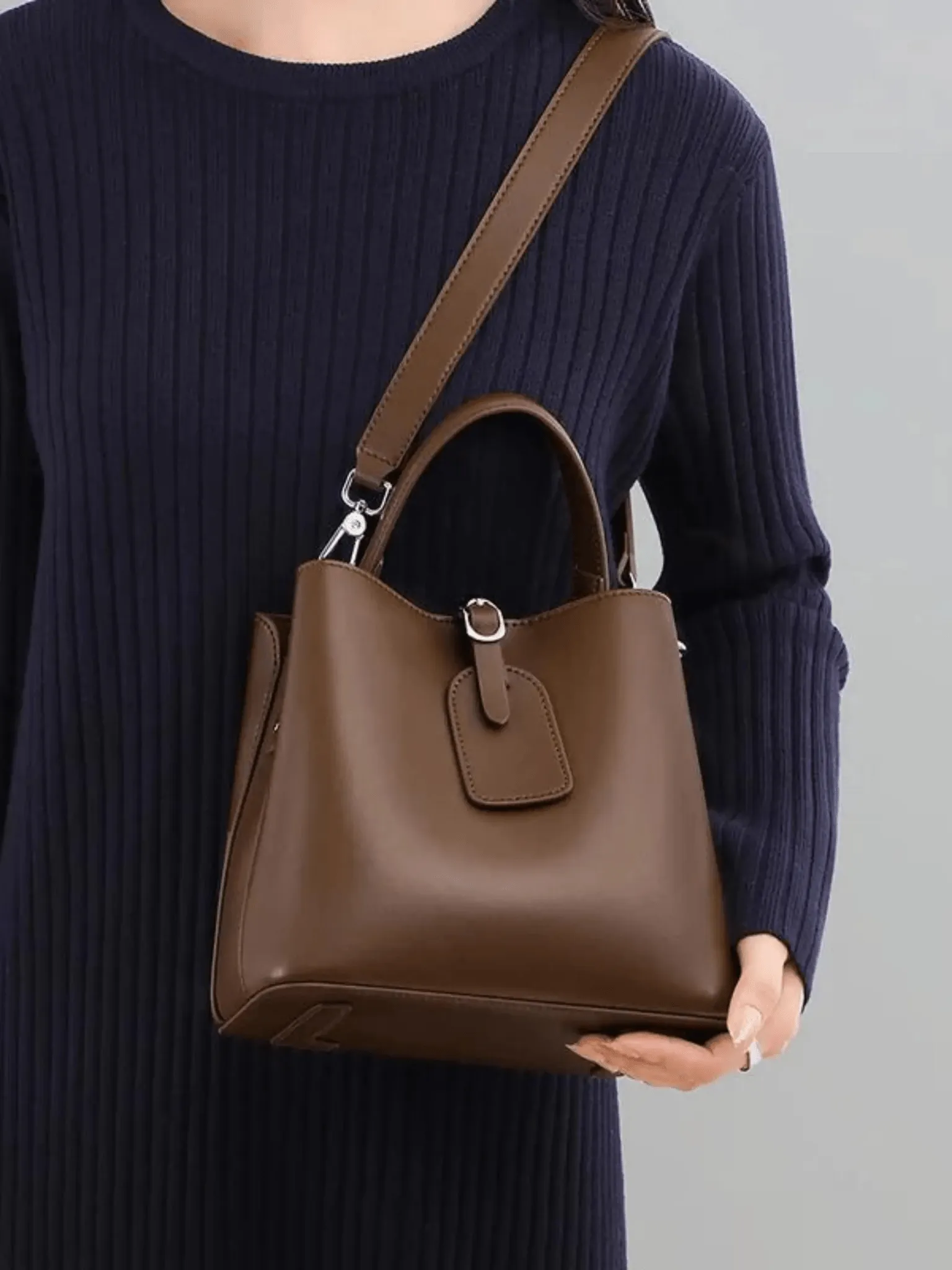 Bella | Classic Tote Bag