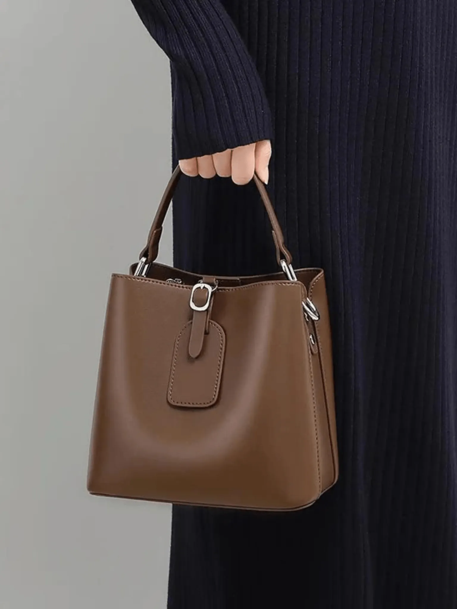 Bella | Classic Tote Bag