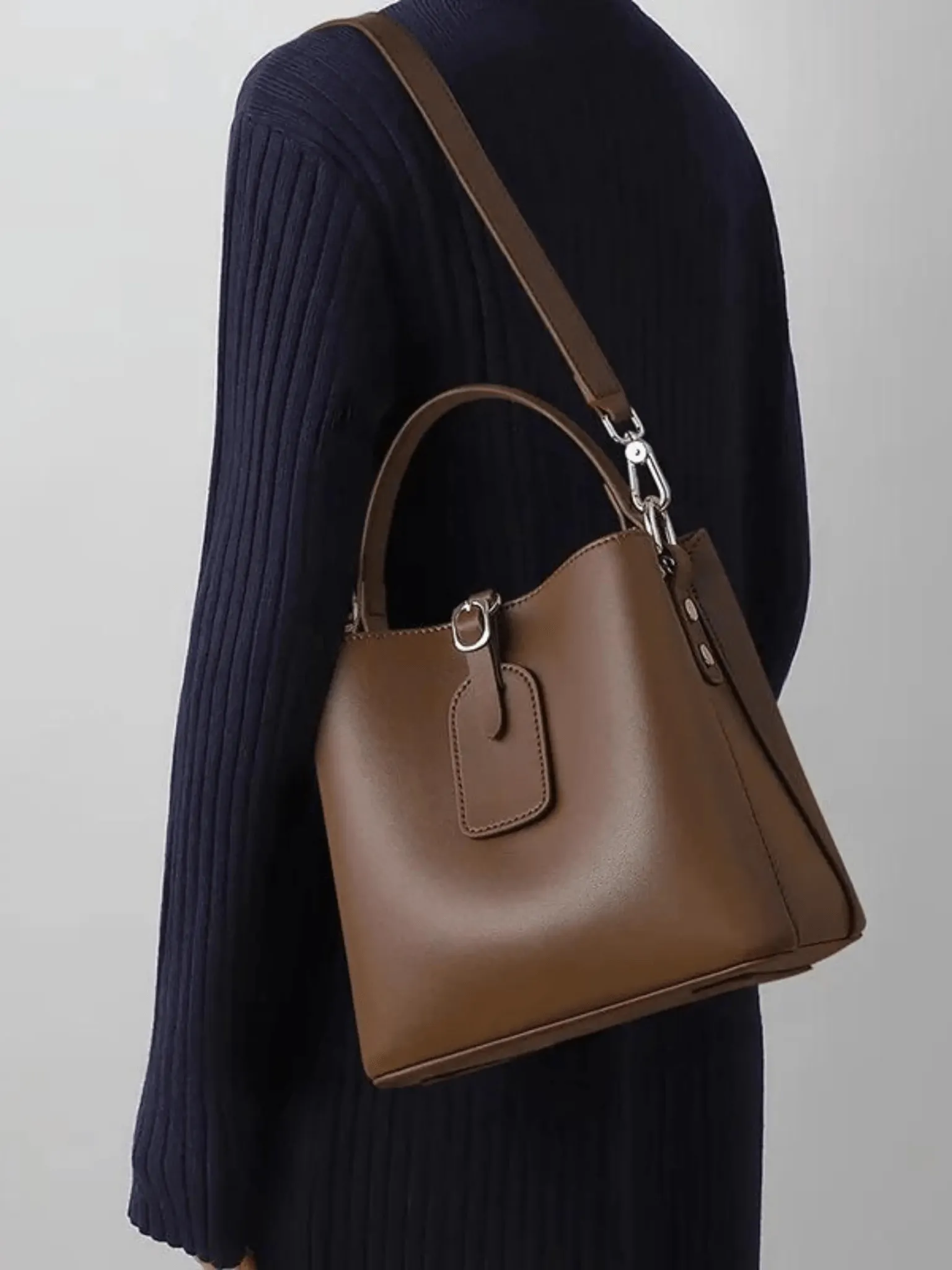 Bella | Classic Tote Bag