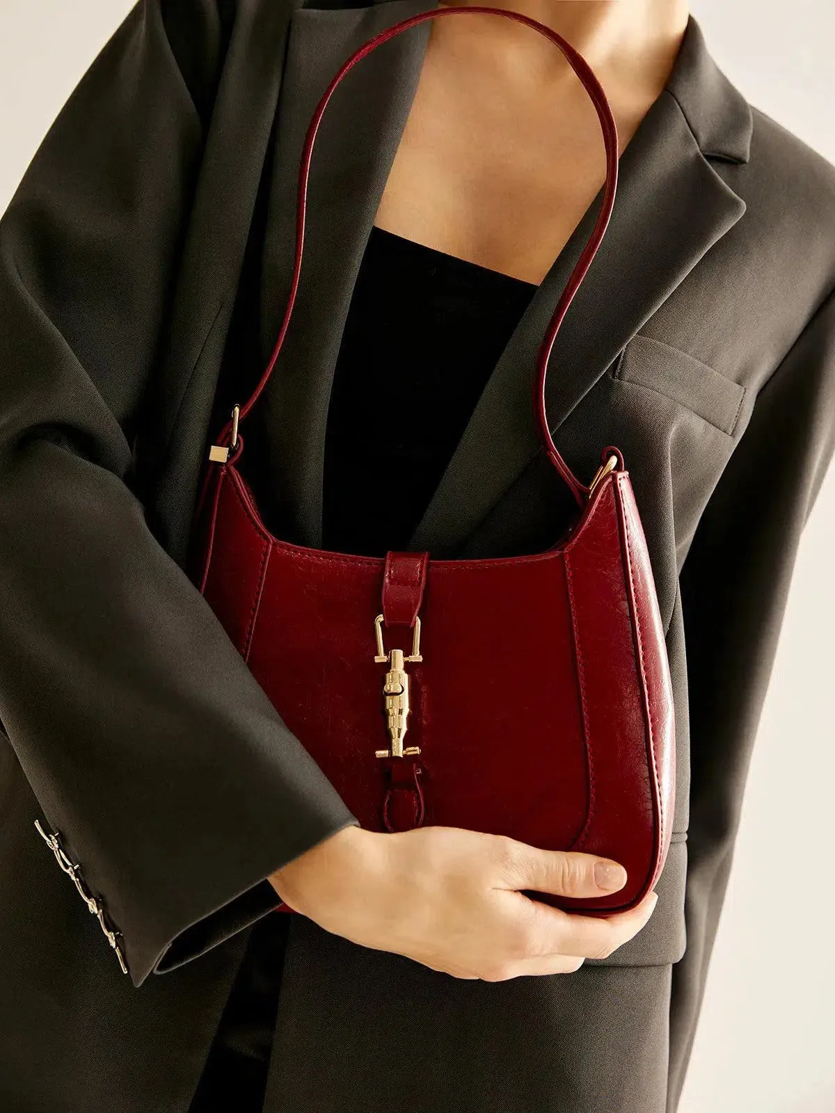 Bianca – Compact structured design – Shoulder bag