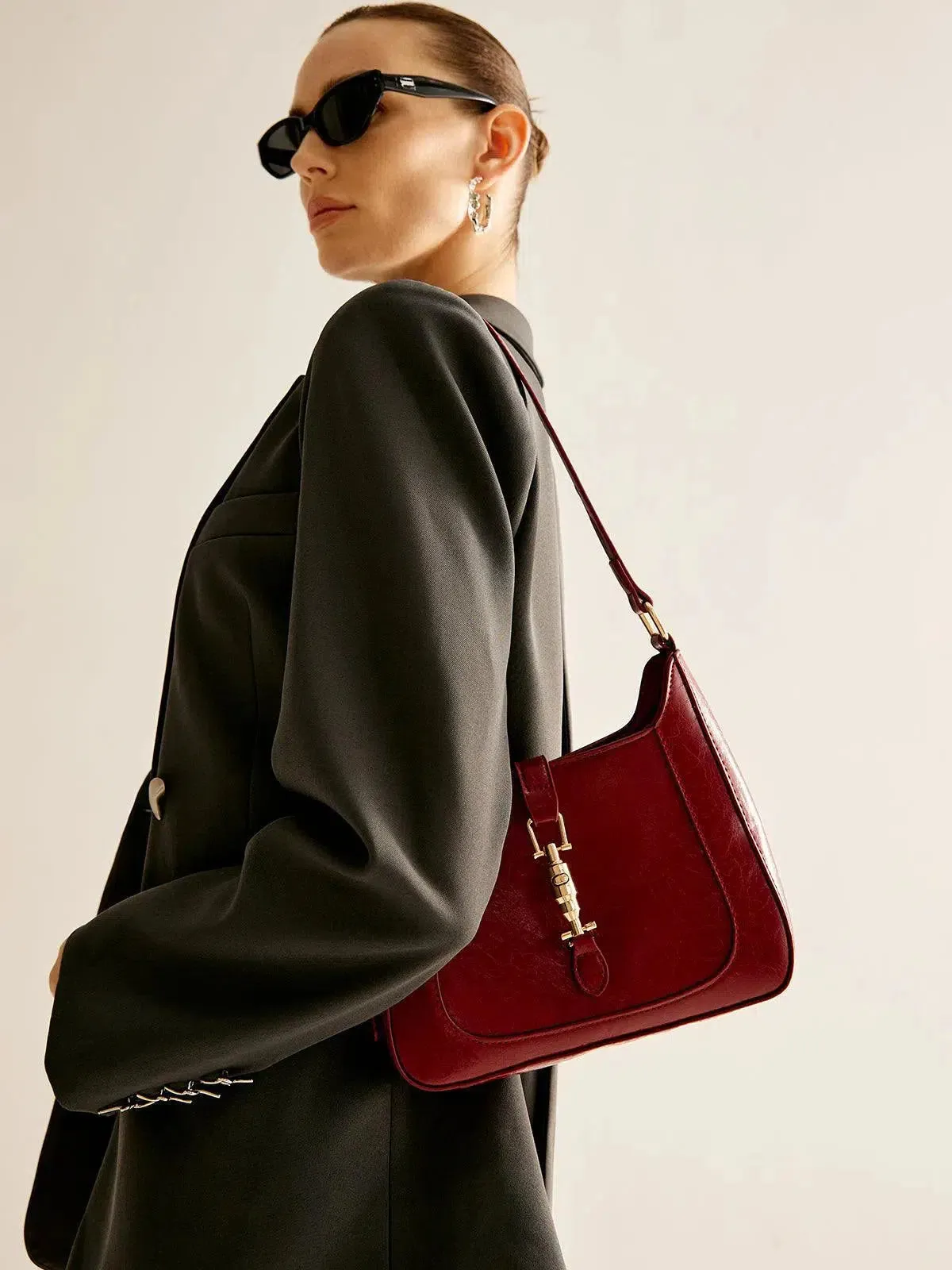 Bianca – Compact structured design – Shoulder bag