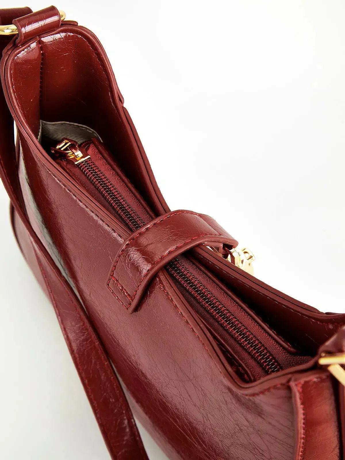 Bianca – Compact structured design – Shoulder bag