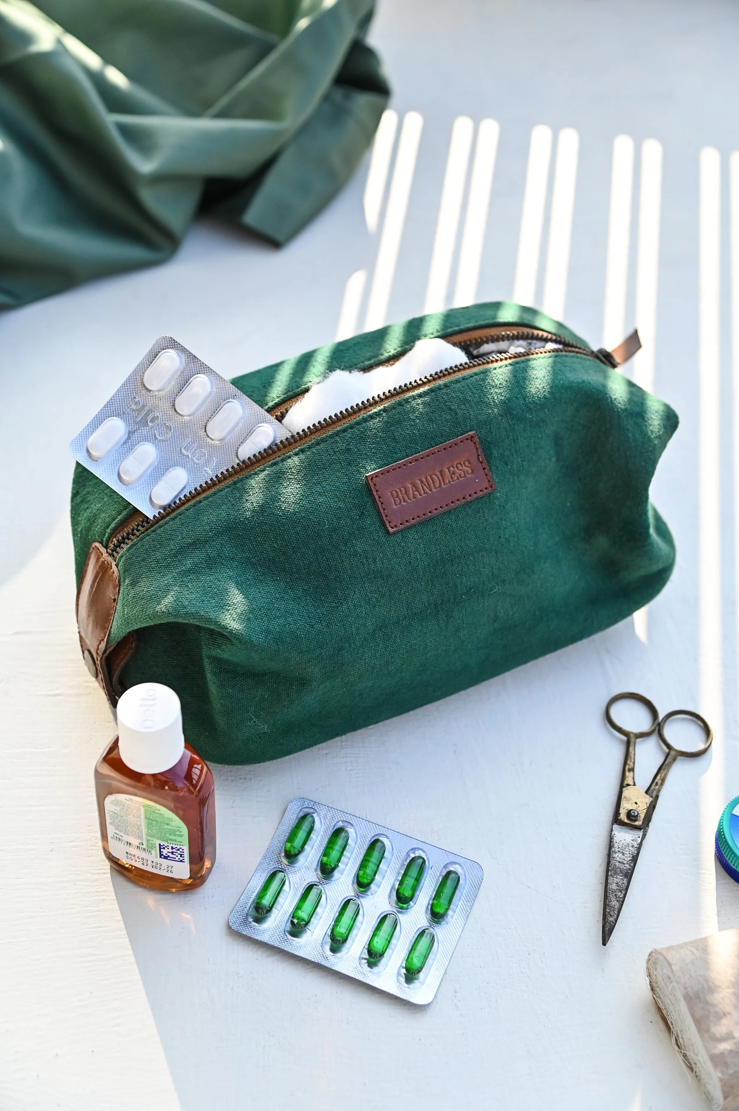 Canvas & Leather Dopp Kit- Blue