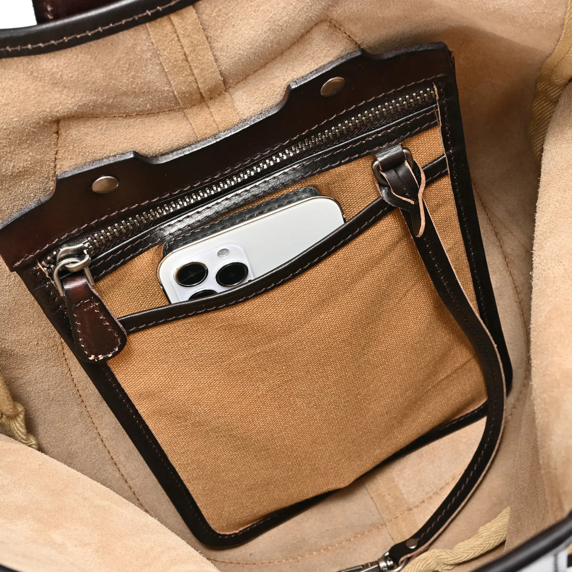 Daisy Sling Bag