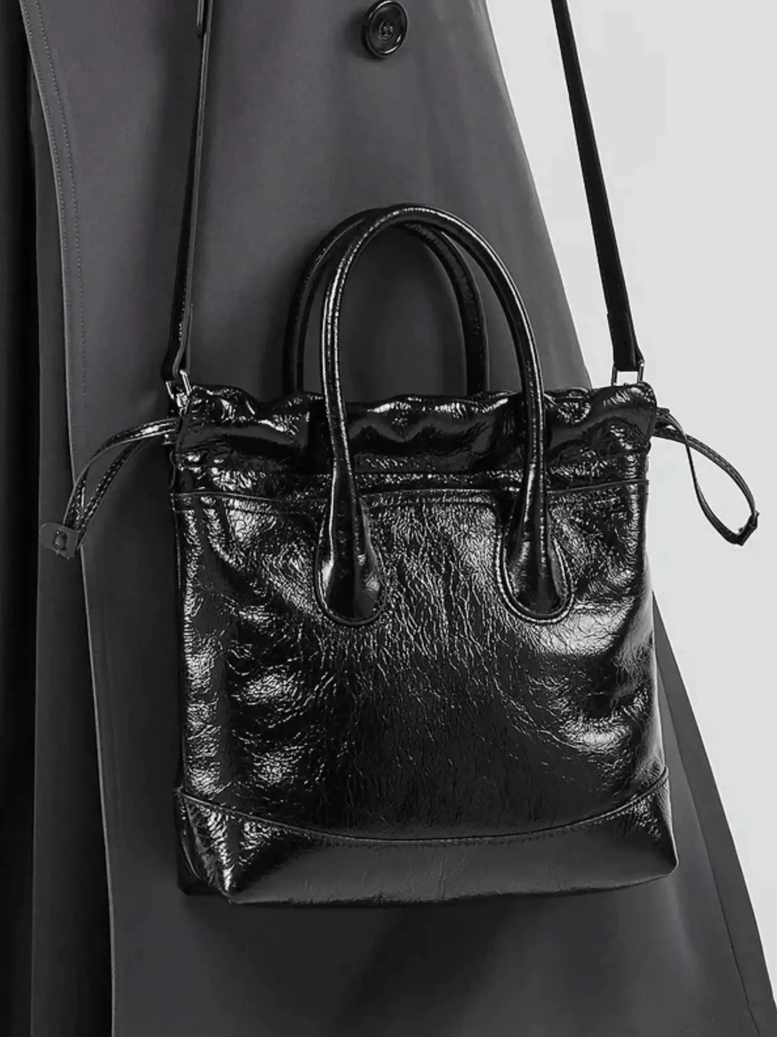 Polly | Glossy Tote Bag