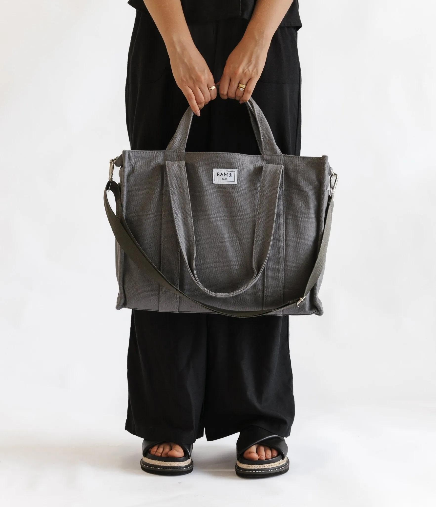 The Everyday Bambi Bag Charcoal with insert