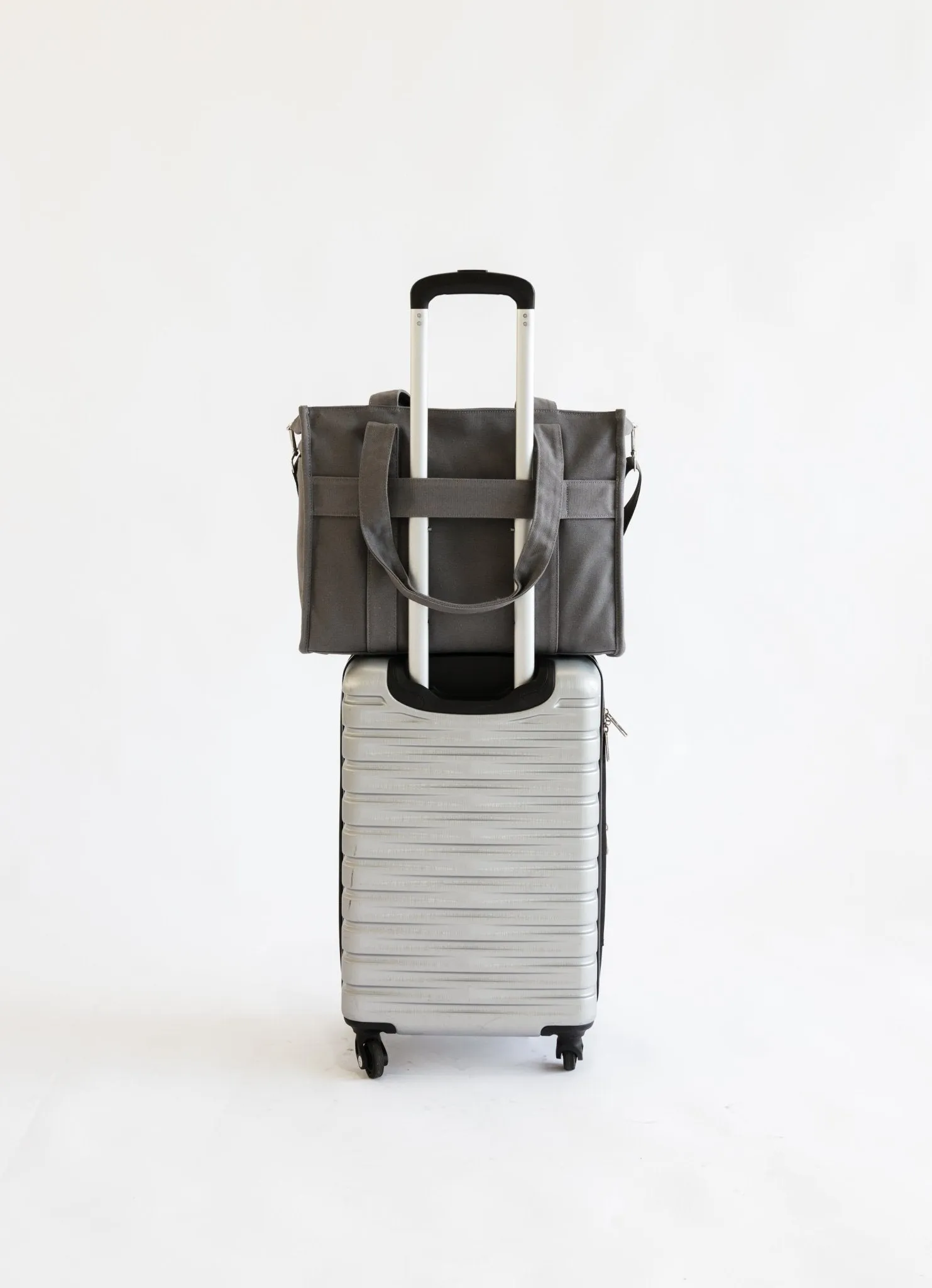 The Everyday Bambi Bag Charcoal with insert