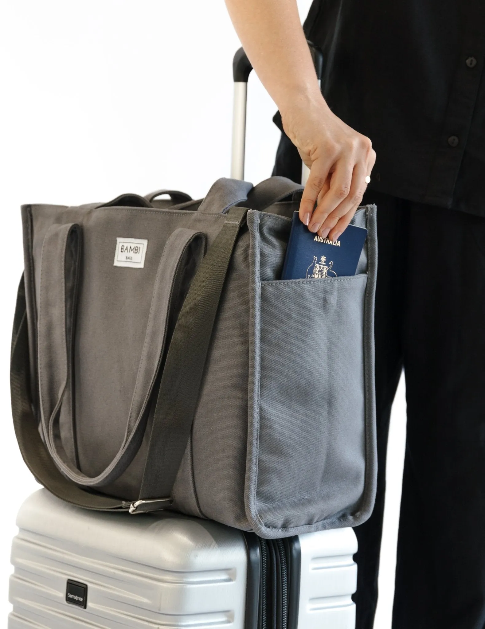 The Everyday Bambi Bag Charcoal with insert