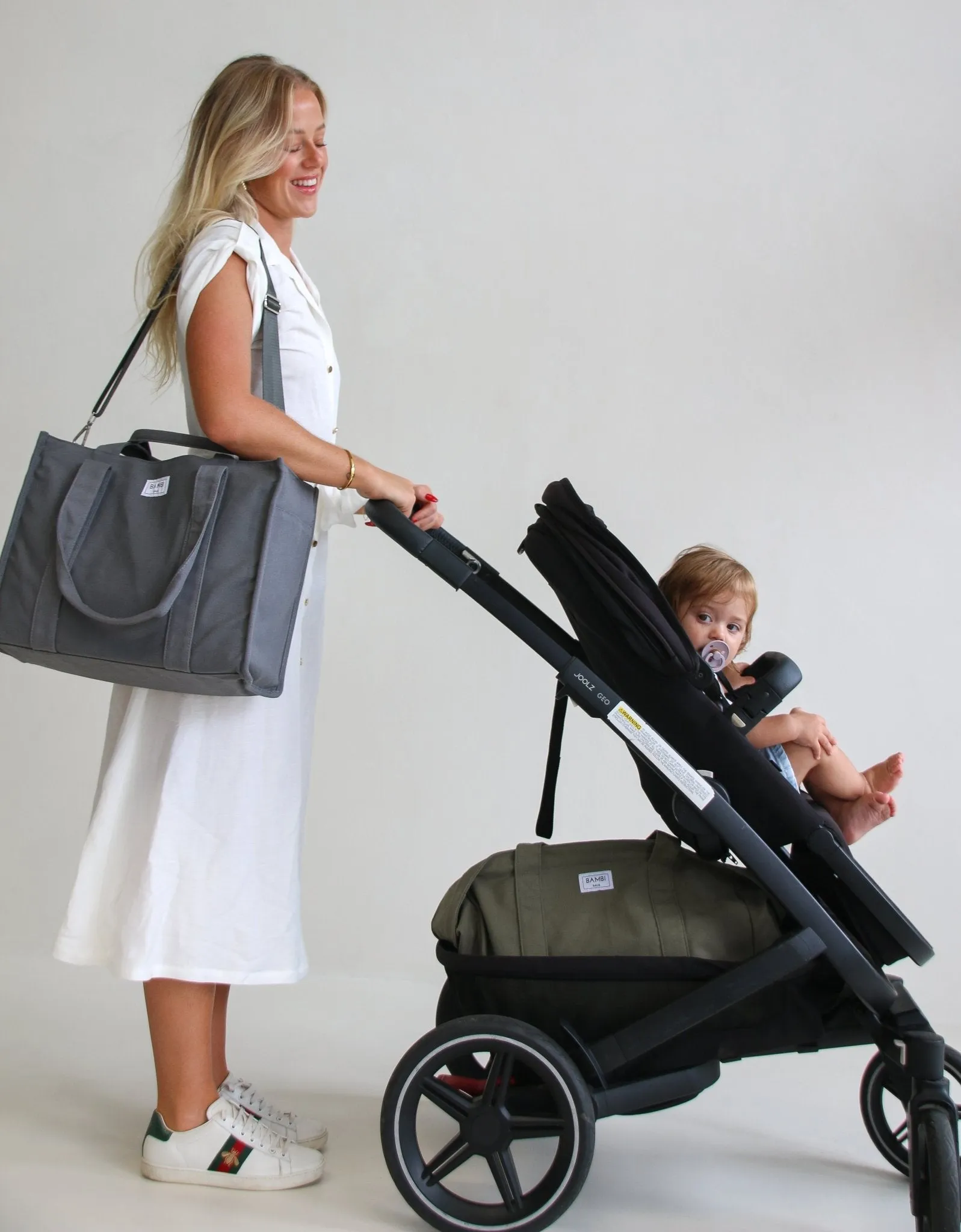 The Everyday Bambi Bag Charcoal with insert
