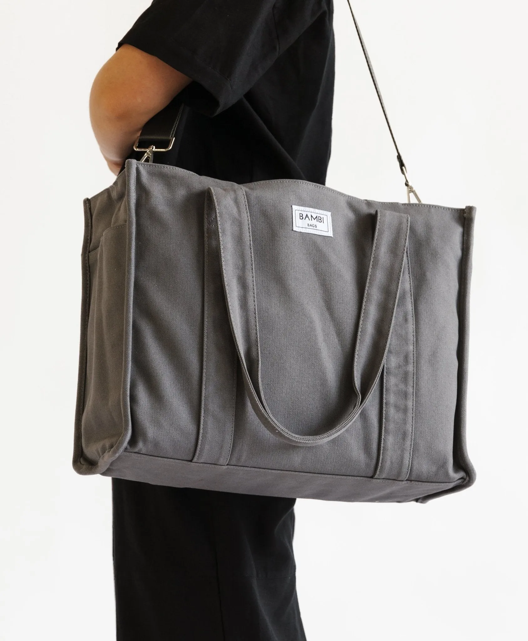 The Everyday Bambi Bag Charcoal with insert