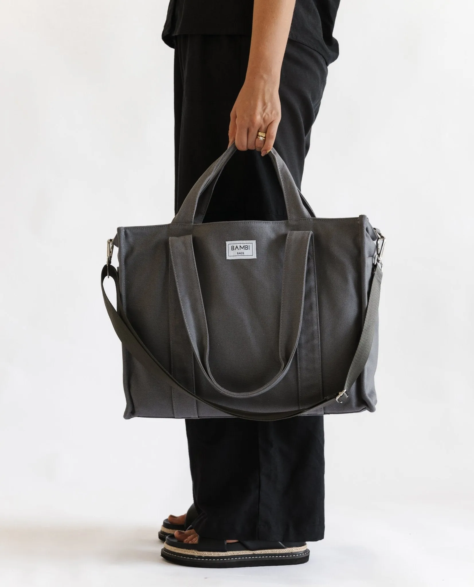 The Everyday Bambi Bag Charcoal with insert