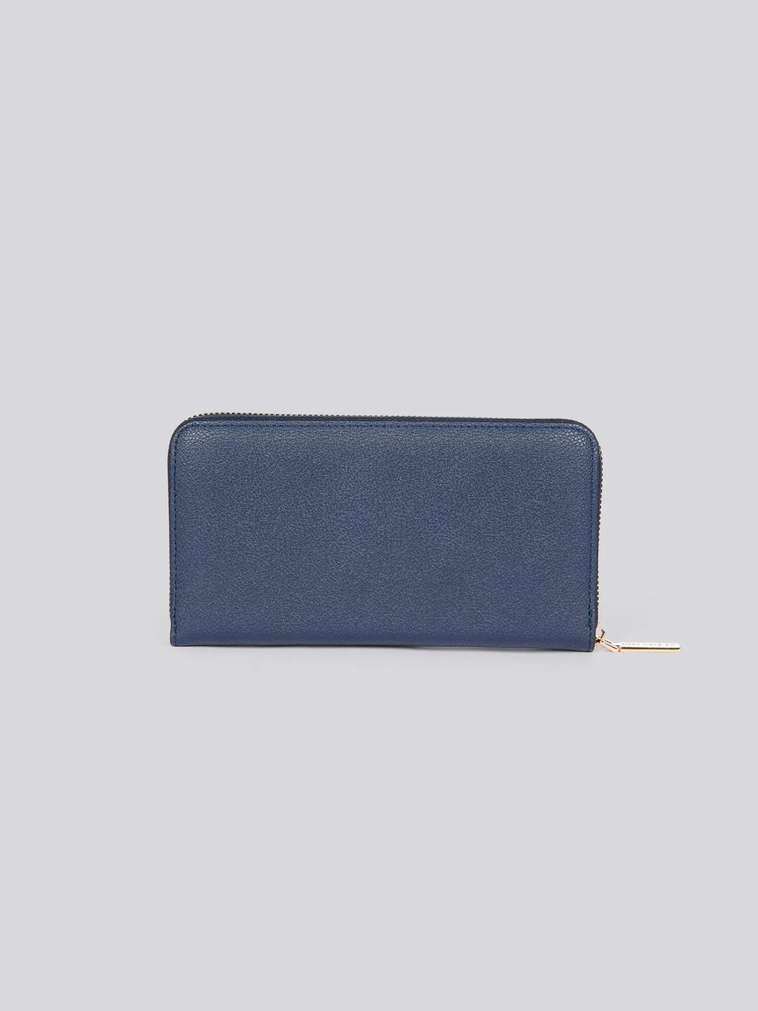 U.S. Polo Assn. Womens Jones Chic Zip Around Wallet in Navy